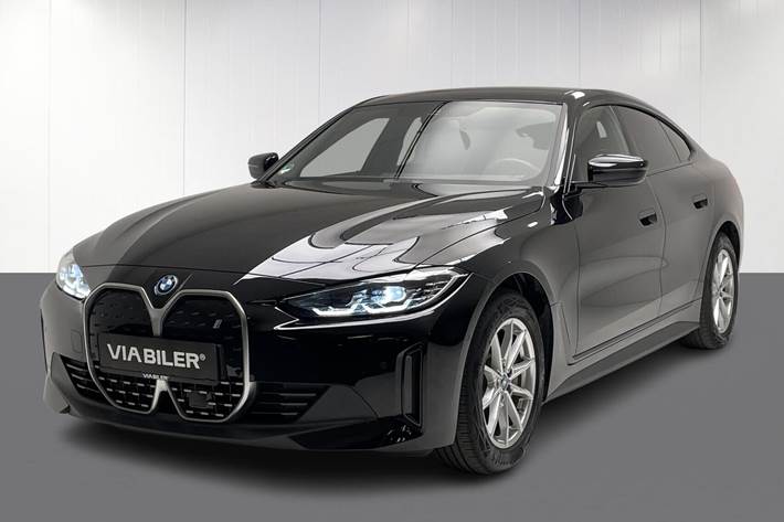 Sort BMW i4 fra 2023