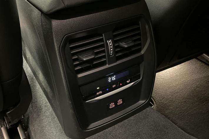 Sort BMW i4 fra 2023