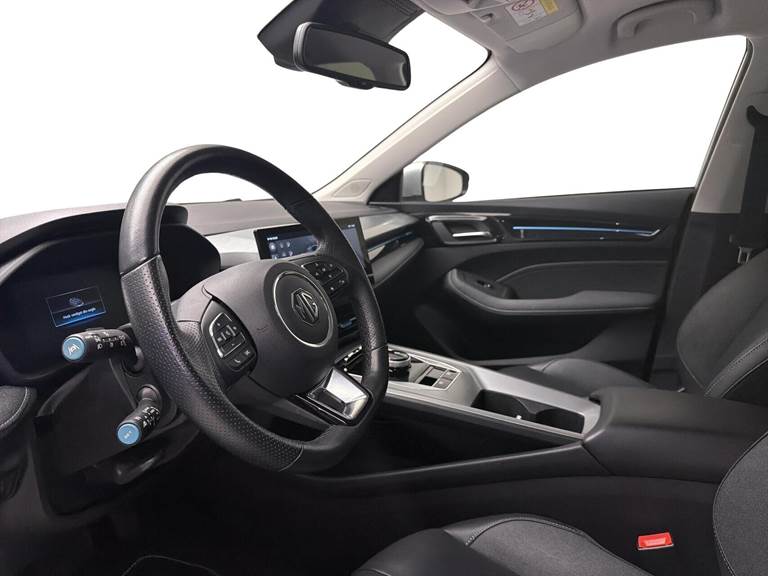 MG MG5 Electric EL Standard Range Luxury 177HK Stc Aut.