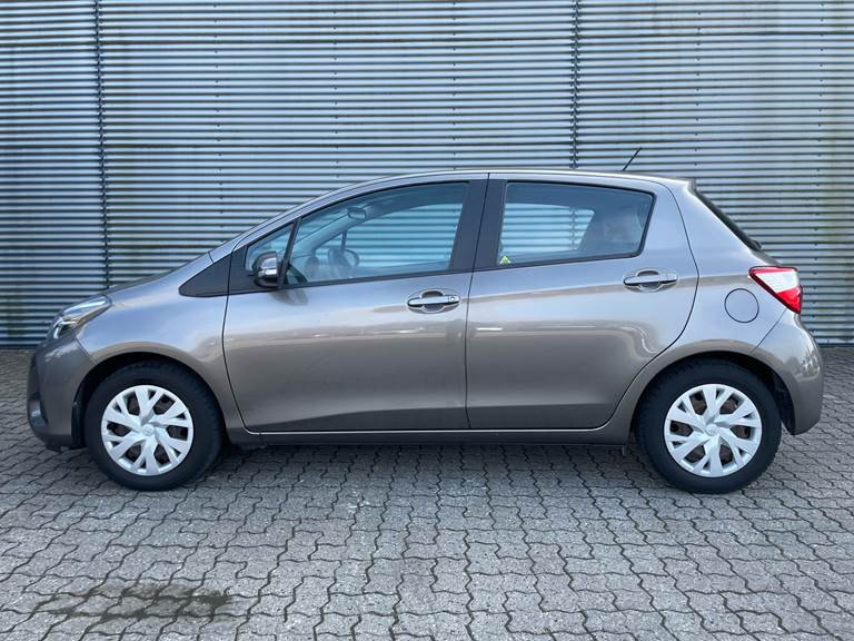 Toyota Yaris 1,0 VVT-I T2 69HK 5d