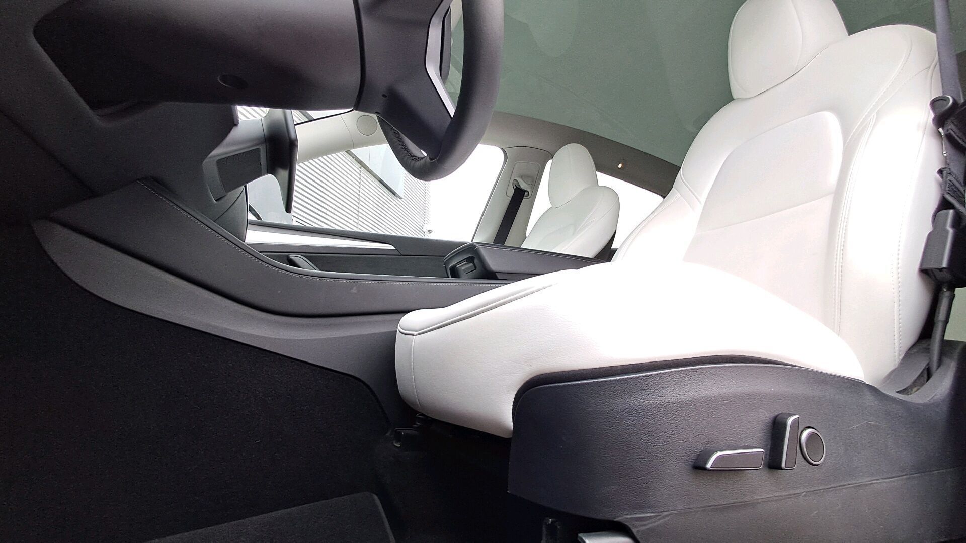 Tesla Model Y EL RWD 299HK 5d Aut.