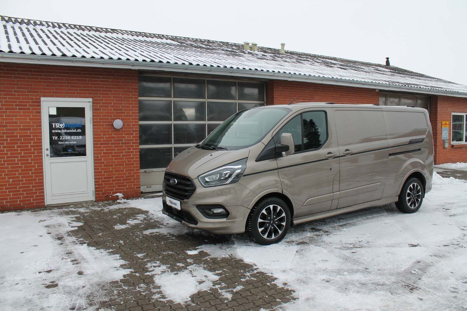 Ford Transit Custom 320L 2,0 TDCi 185 Sport aut.
