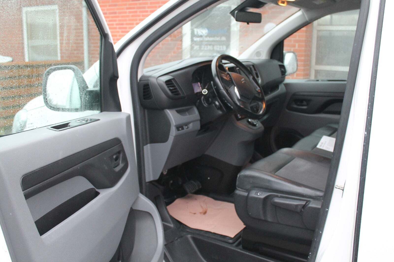 Citroën Jumpy 2,0 BlueHDi 122 L2 MasterLine EAT8