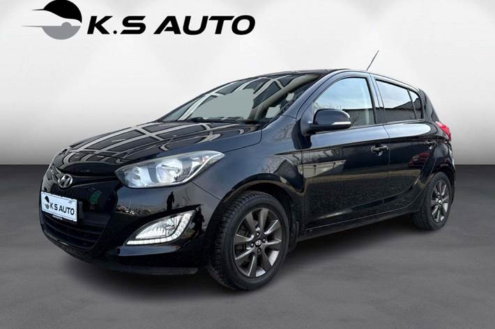 Sort Hyundai i20 fra 2014