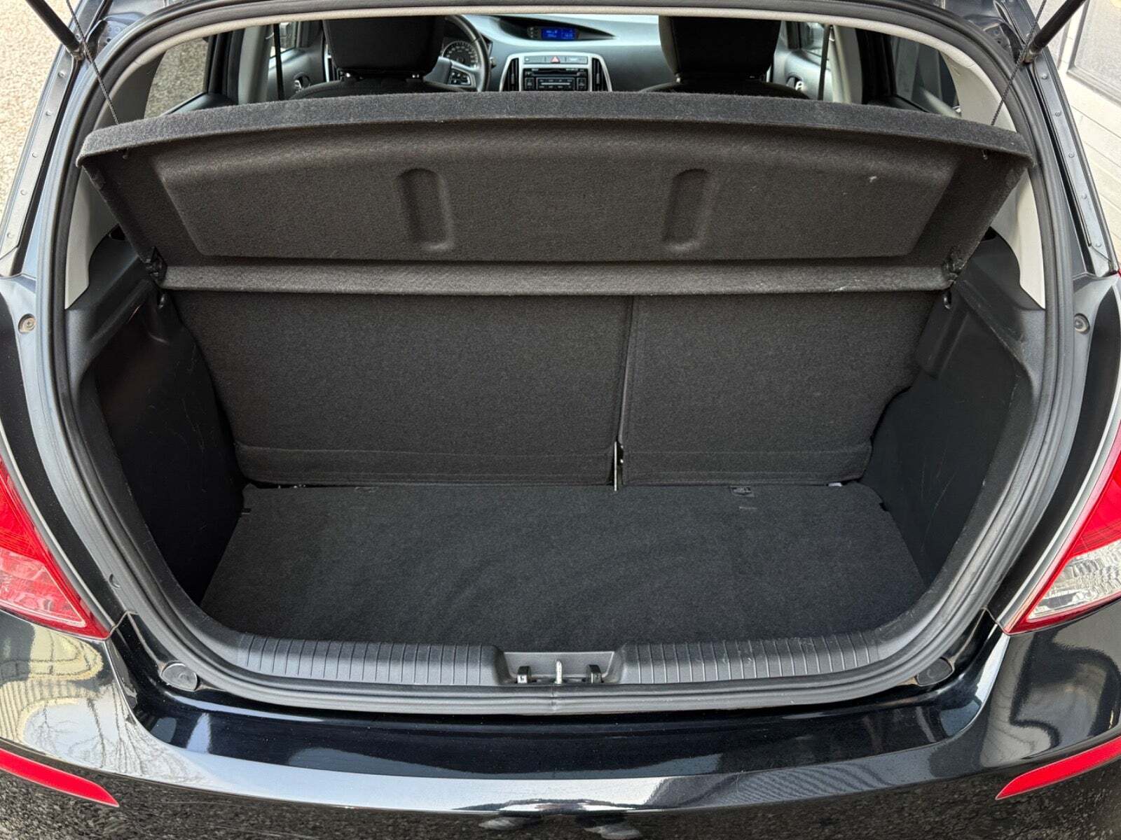 Sort Hyundai i20 fra 2014