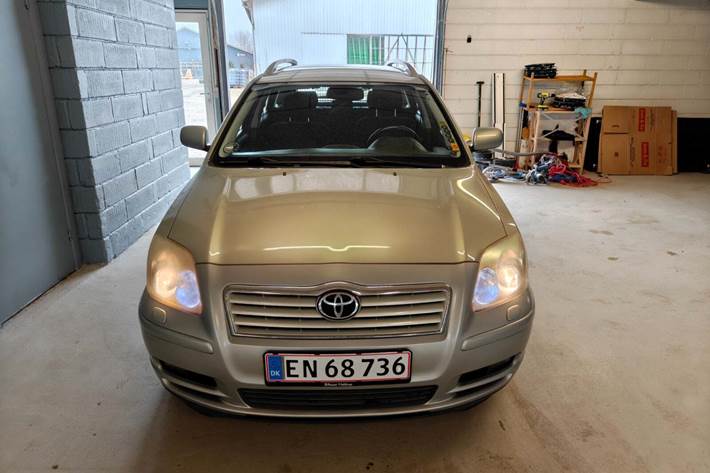 undefined Toyota Avensis fra 2006