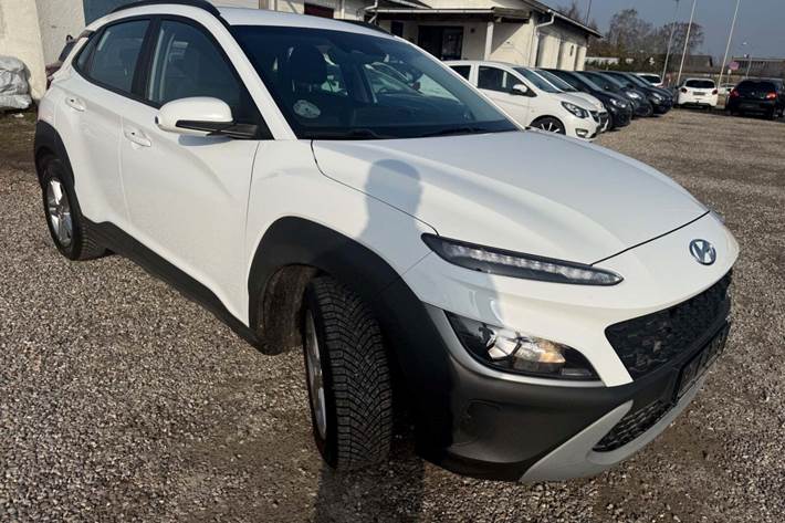 Hvid Hyundai Kona fra 2021