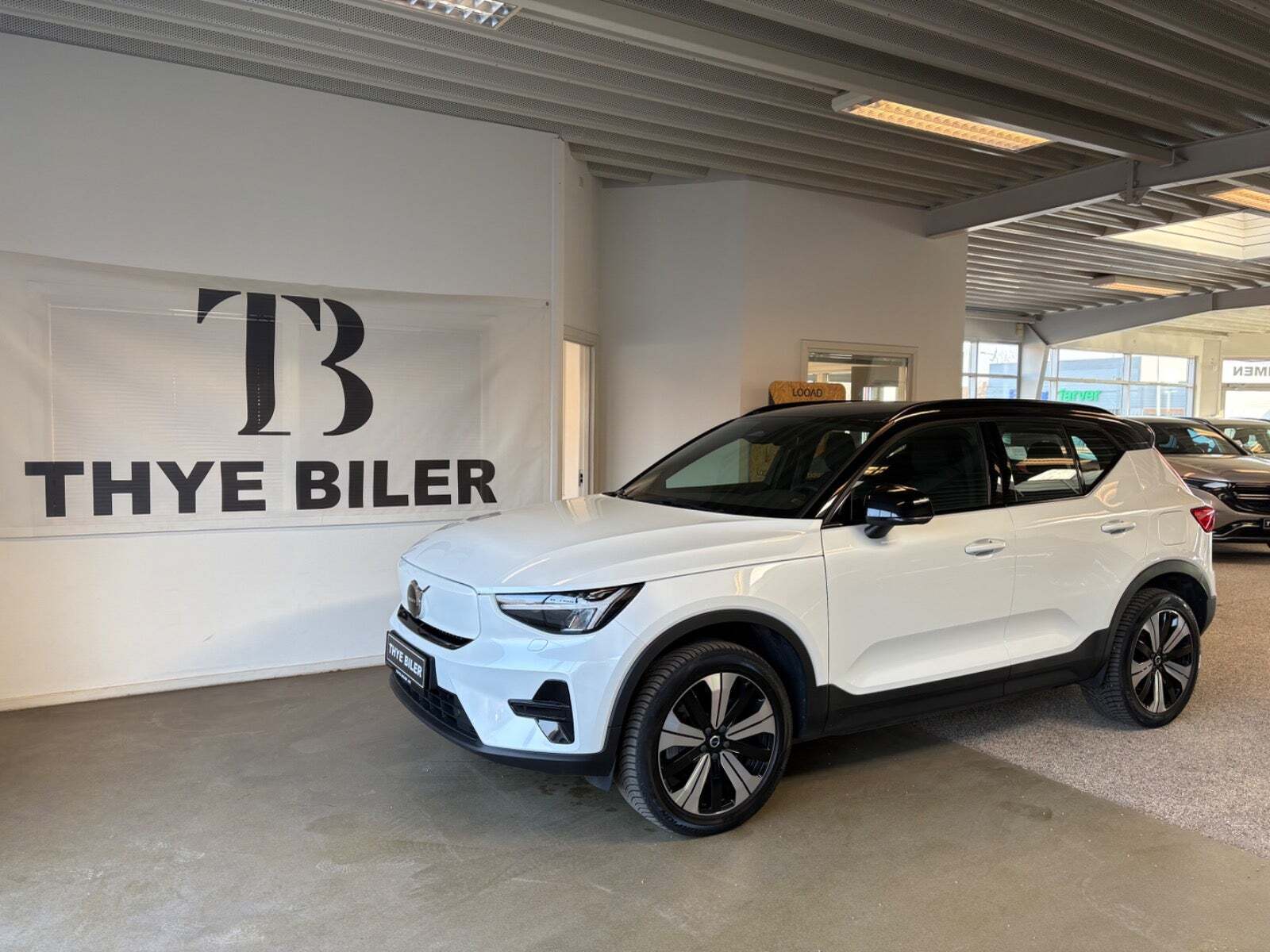 Volvo XC40 P6 ReCharge Core
