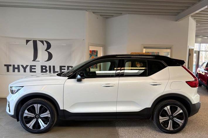 Hvid Volvo XC40 fra 2023