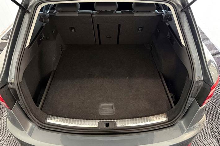 Grå Seat Leon fra 2018