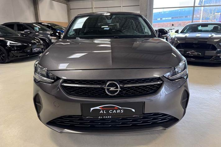 Grå Opel Corsa fra 2020