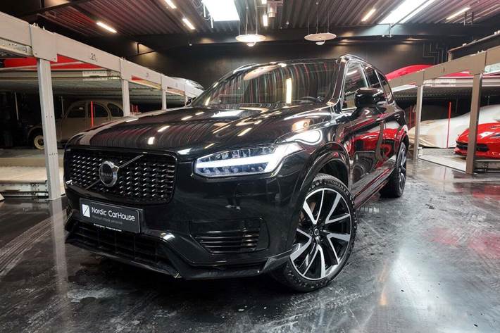 Sort Volvo XC90 fra 2023
