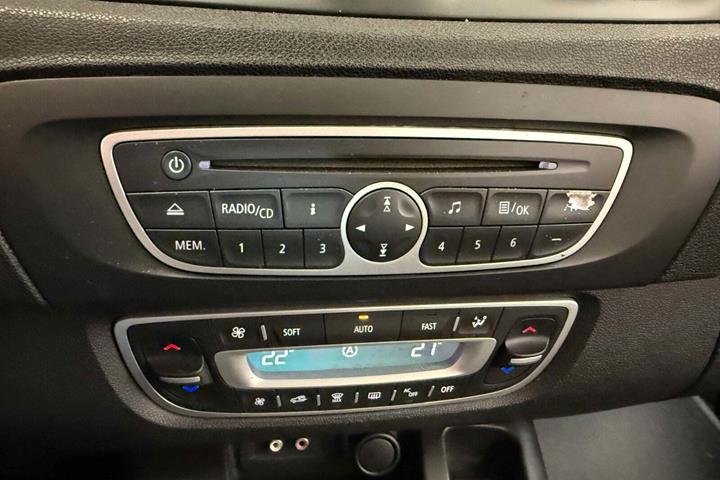Sort Renault Scenic III fra 2011 set indefra