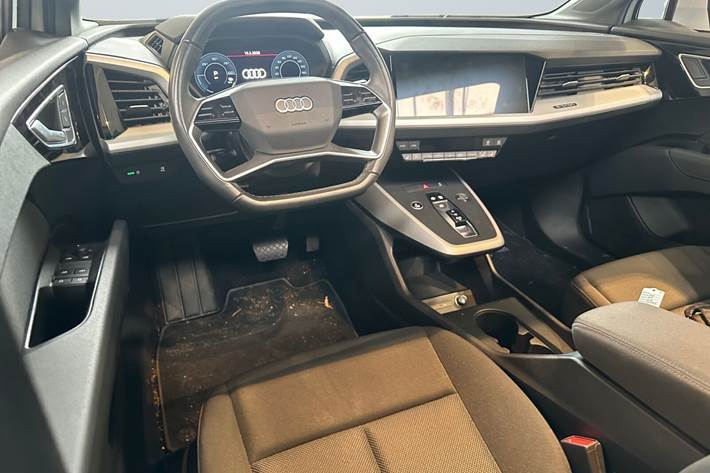 Hvid Audi Q4 e-tron fra 2023