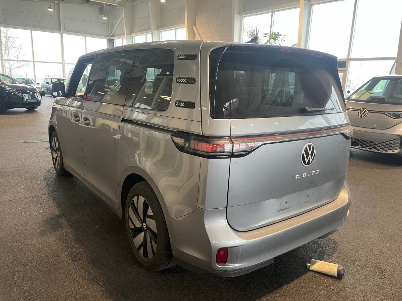 VW ID.Buzz 77 Pro Design SWB