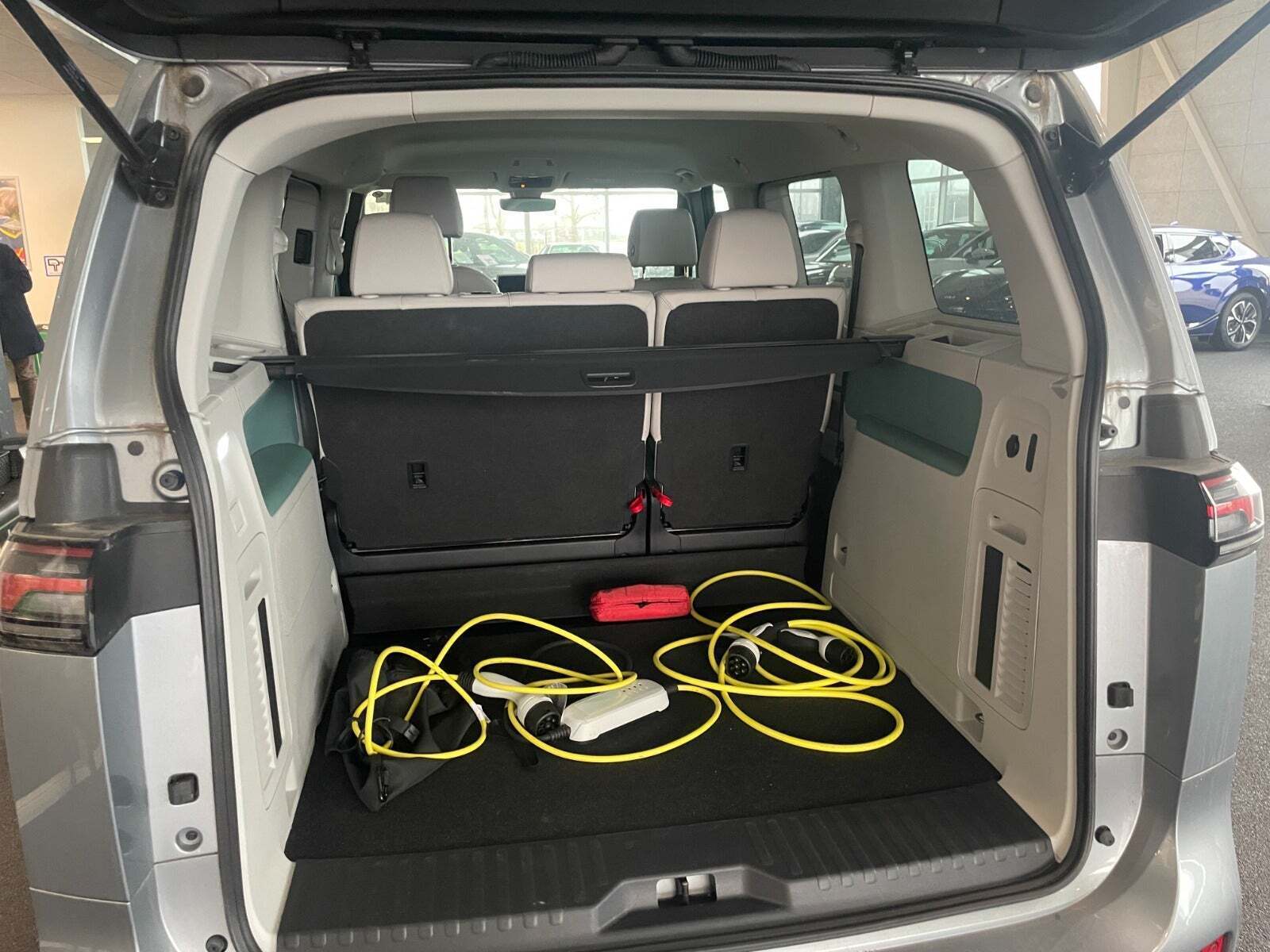 VW ID.Buzz 77 Pro Design SWB