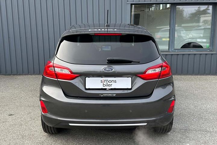 Grå Ford Fiesta fra 2018