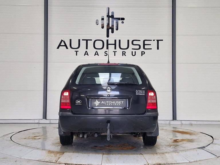 Skoda Octavia 1,6 Ambiente Combi