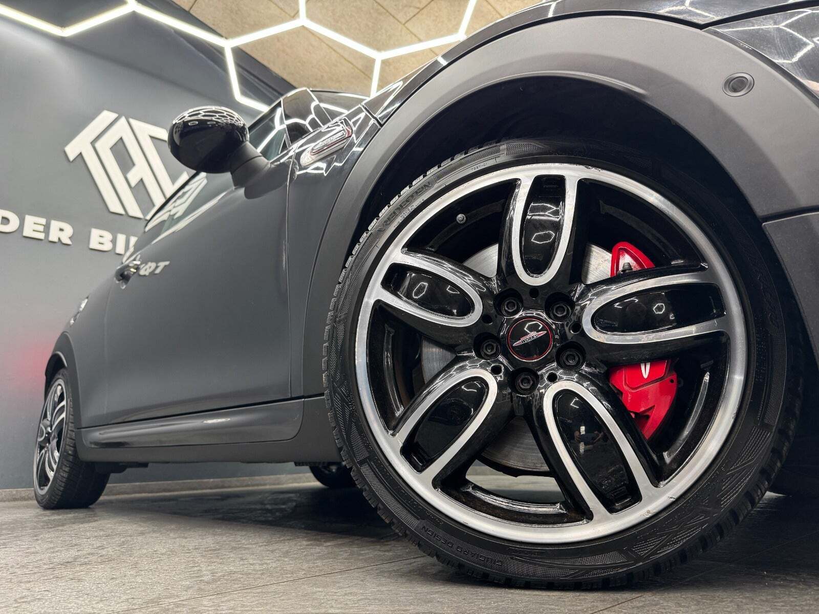 Mini Cooper S 2,0 JC Works aut.