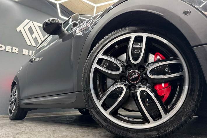 Grå Mini Cooper S fra 2019