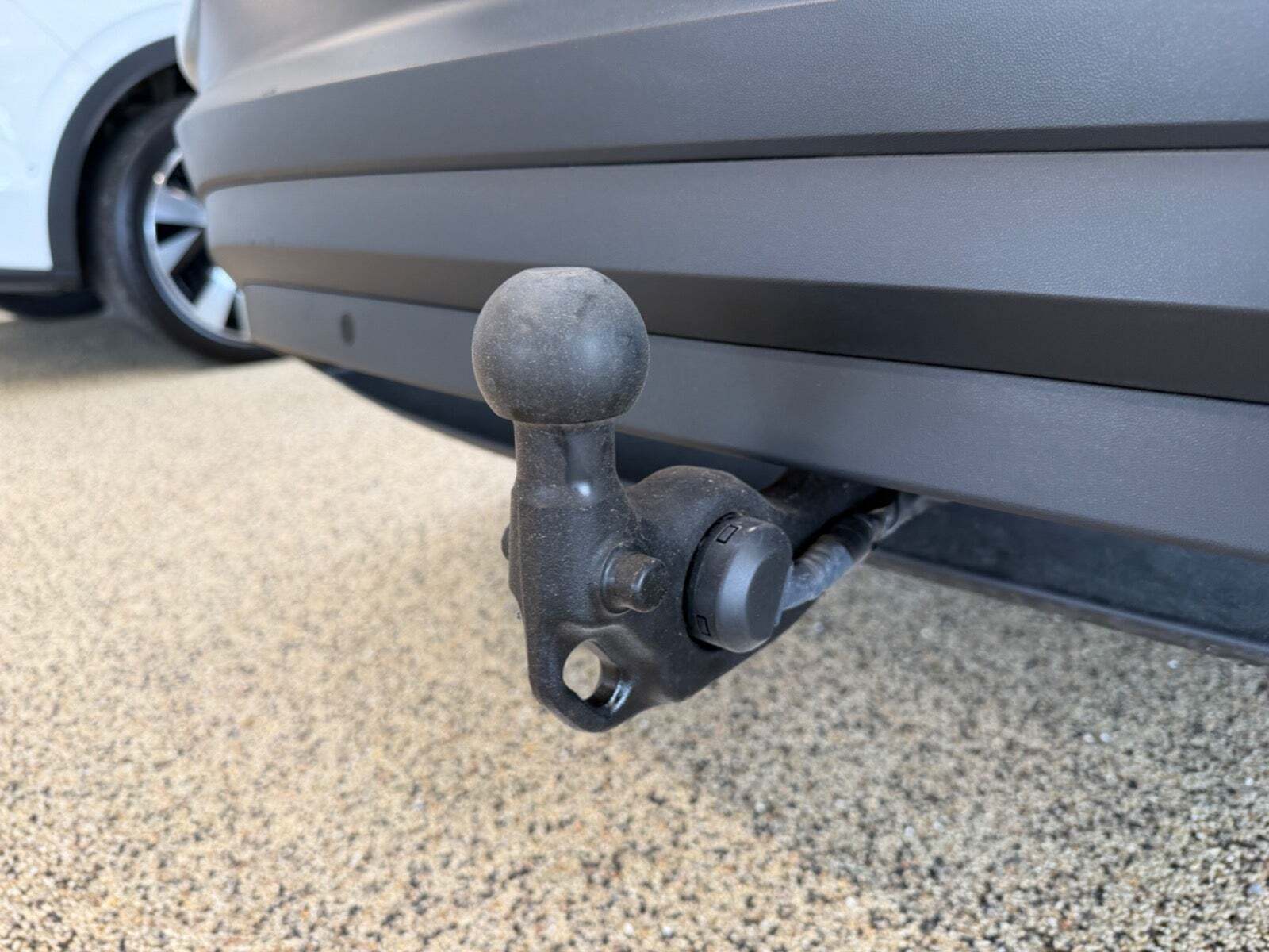 Hvid VW ID.4 fra 2025