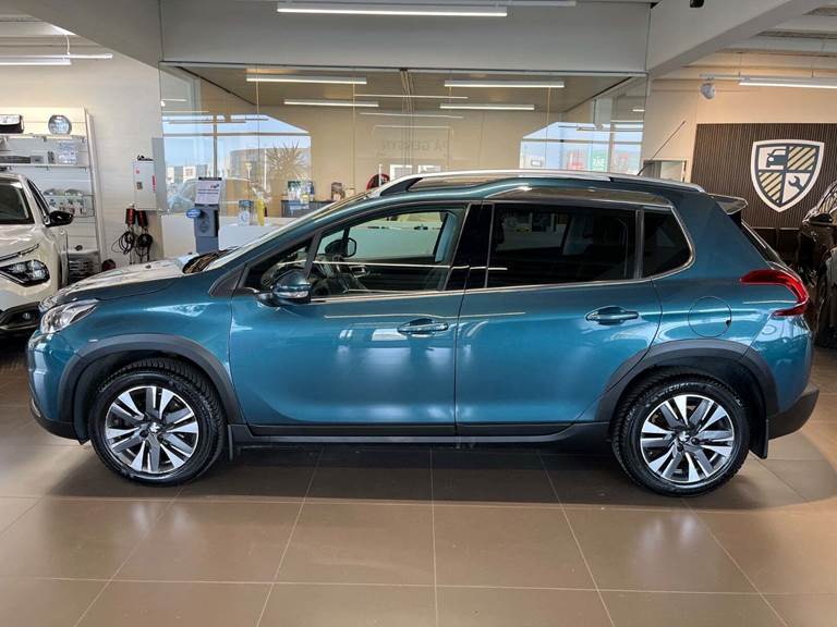 Peugeot 2008 1,2 e-THP 110 Allure Sky