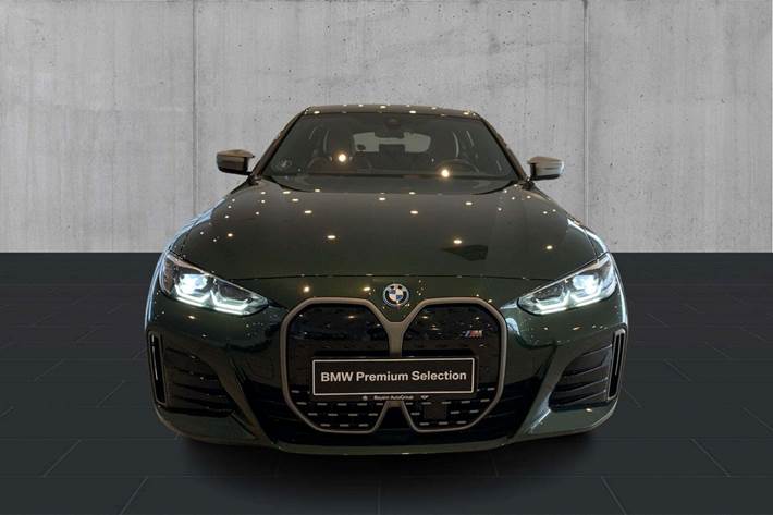 Grøn BMW i4 fra 2024