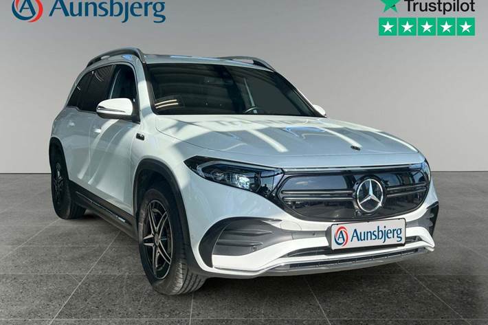 Hvid Mercedes EQB250 fra 2022