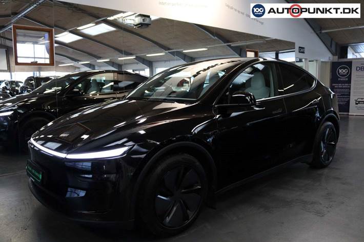 Sort Tesla Model Y fra 2025
