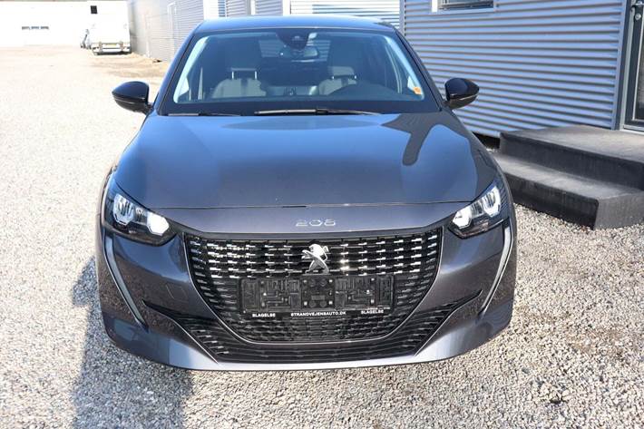 Grå Peugeot 208 fra 2023
