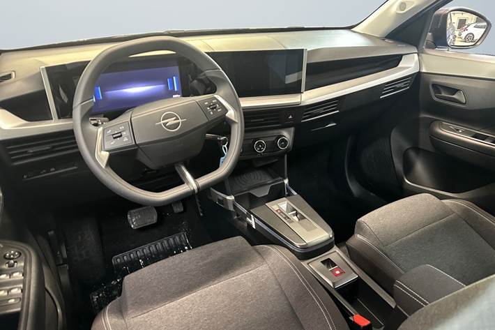 Blå Opel Frontera fra 2025