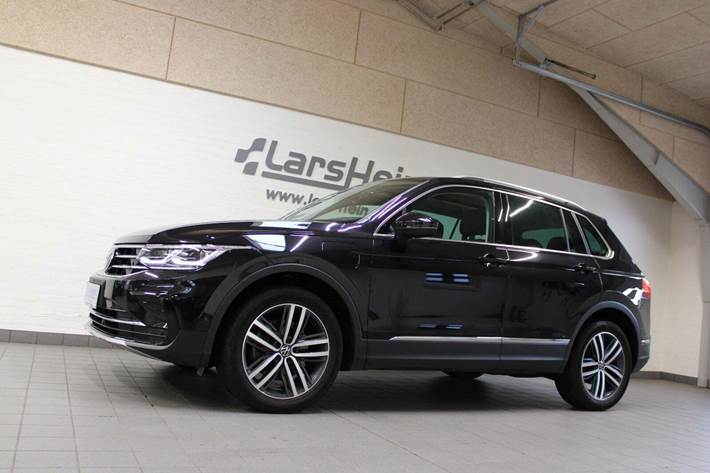 Sort VW Tiguan fra 2022