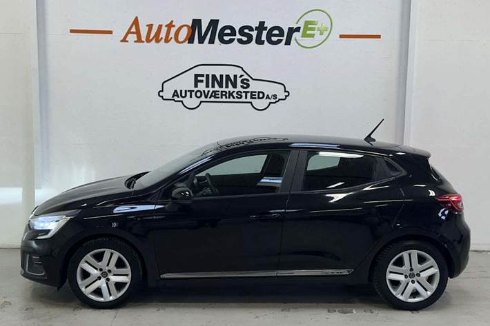 Sort Renault Clio V fra 2020