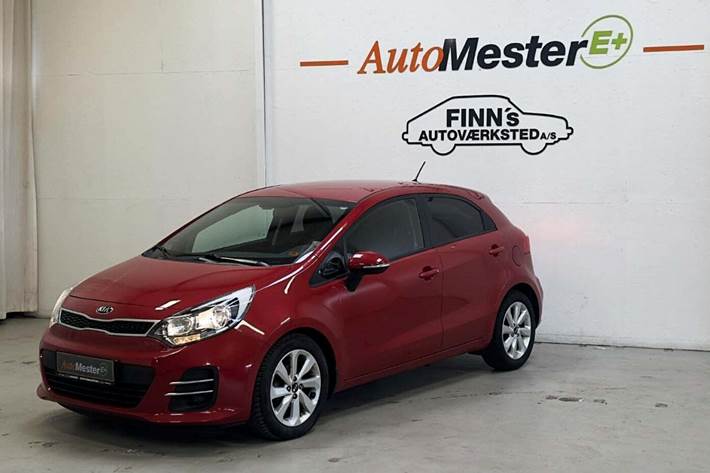 Grøn Kia Rio fra 2015