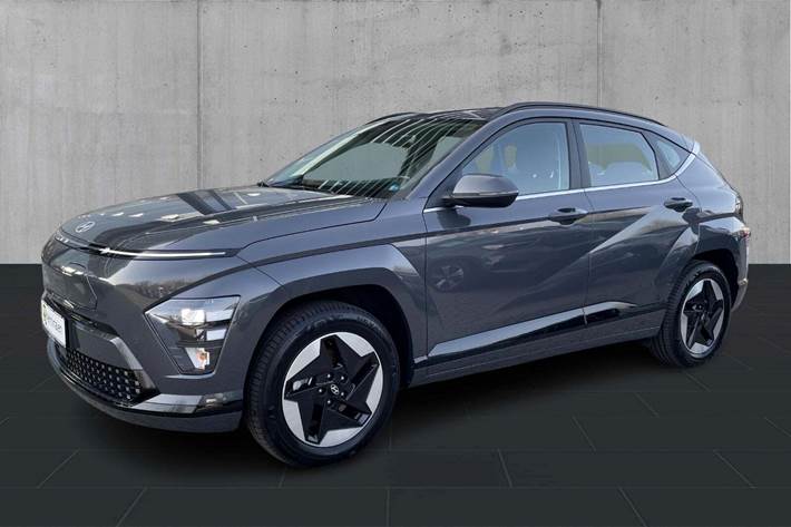 Grå Hyundai Kona fra 2025