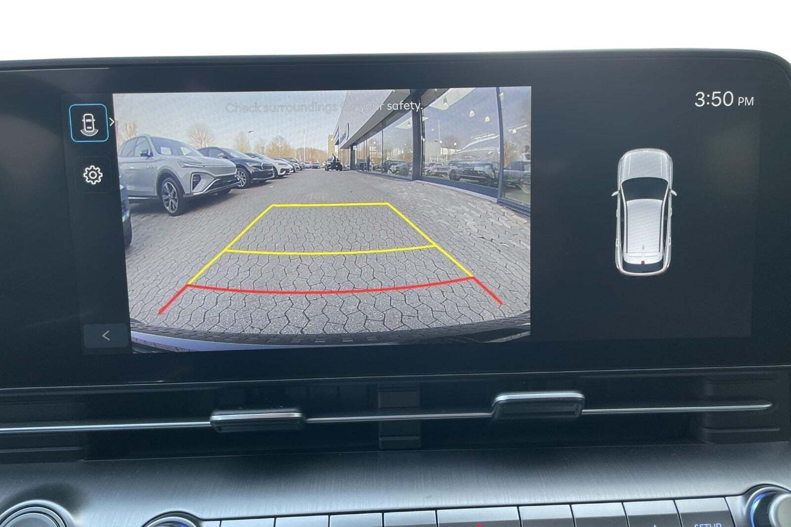 Grå Hyundai Kona fra 2025