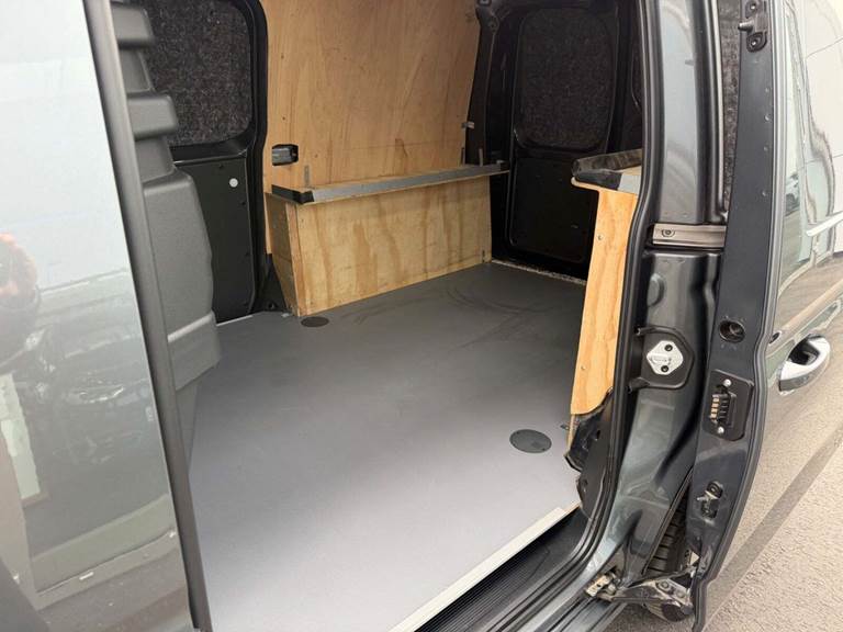 VW Caddy Maxi 2,0 TDi 122 DSG Cargo