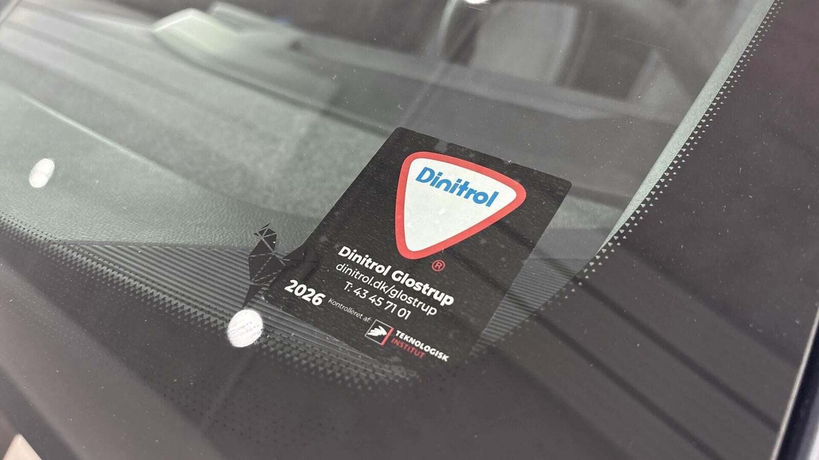 Grå Renault Megane E-Tech fra 2024