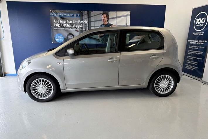 Orange VW UP! fra 2016