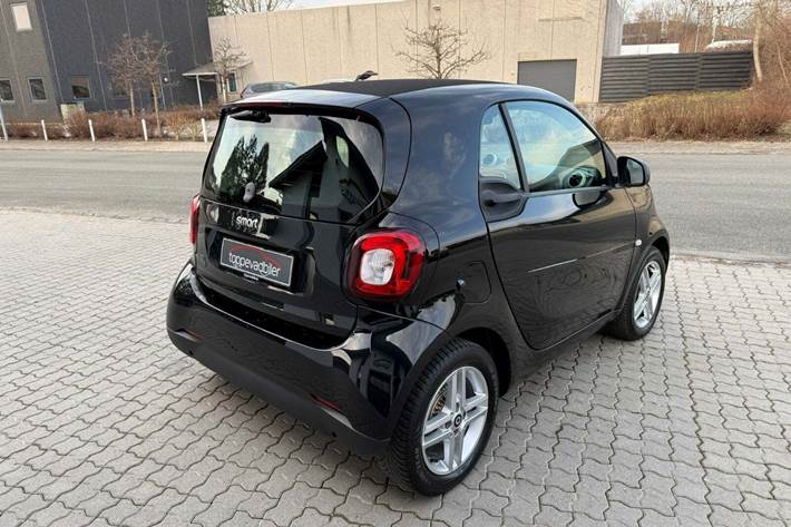 Sort Smart Fortwo fra 2021