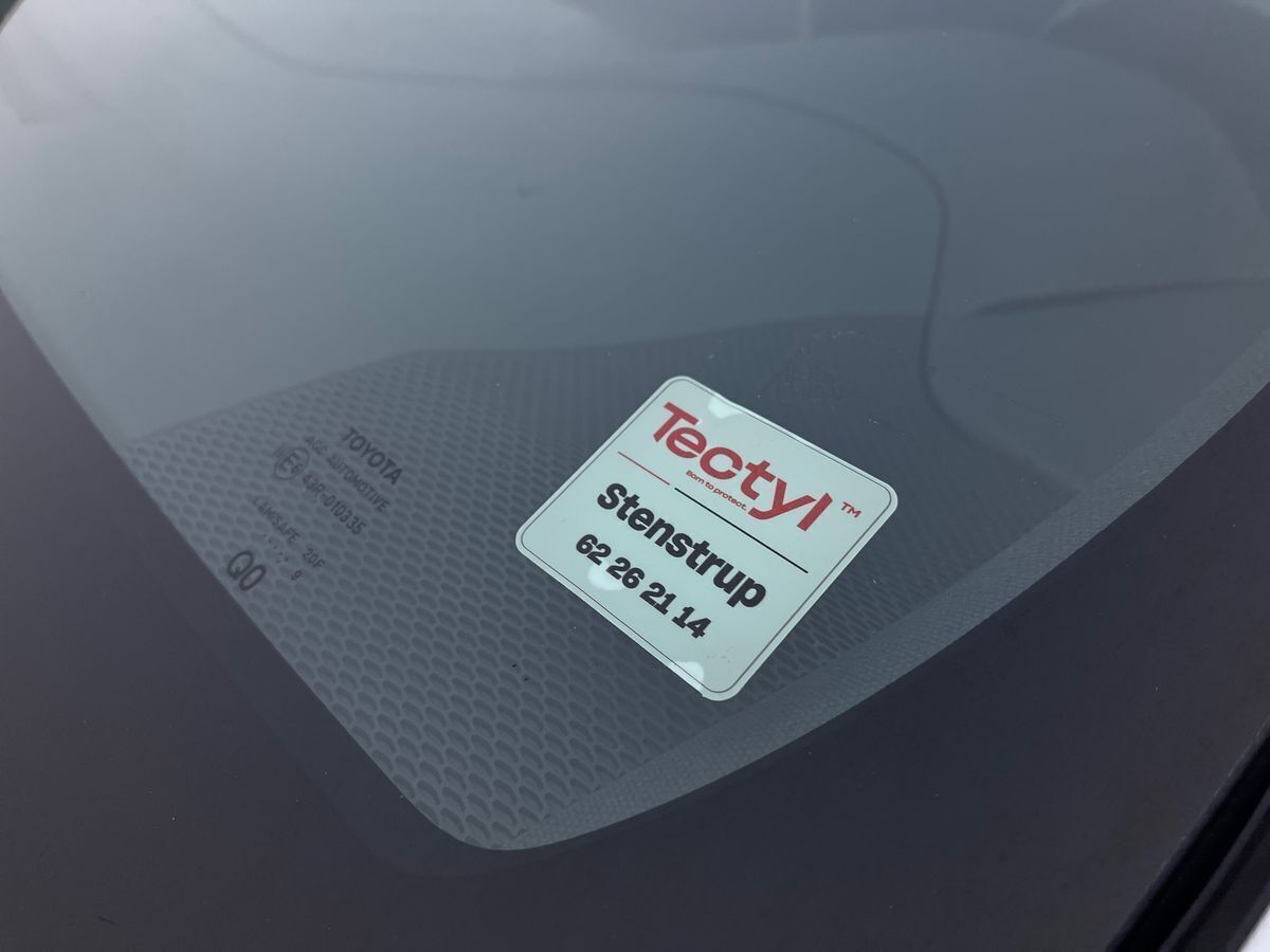 Sølv Toyota Corolla fra 2019