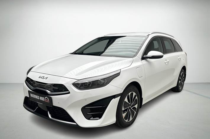 Hvid Kia Ceed fra 2022