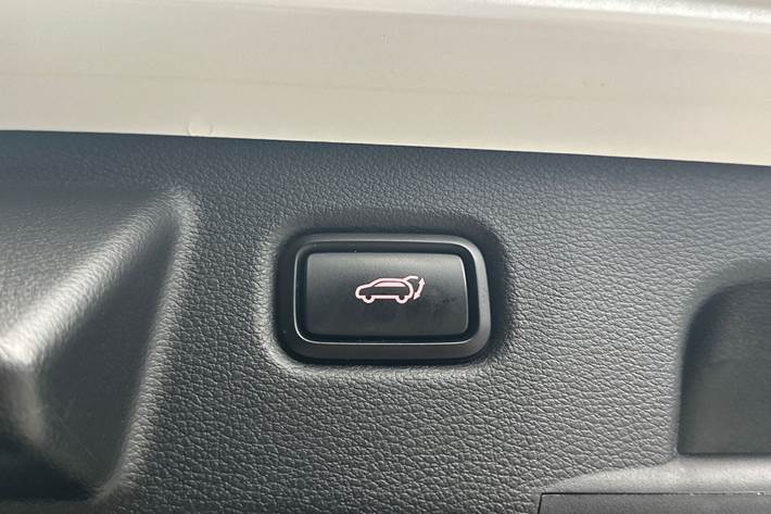 Hvid Kia Ceed fra 2022