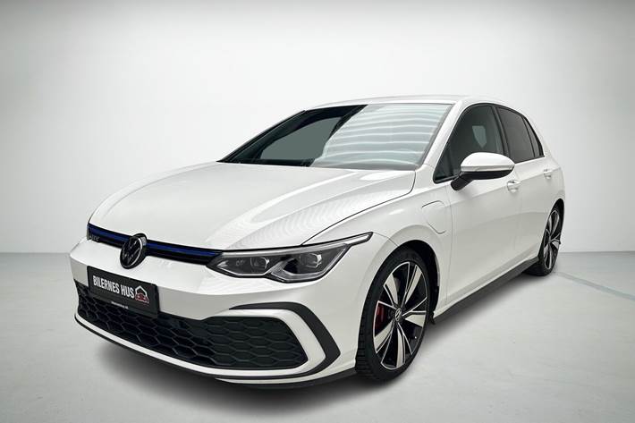 Hvid VW Golf fra 2021