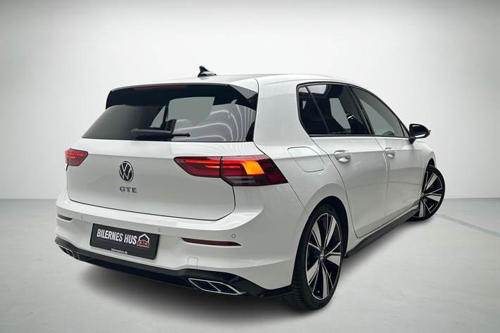 Hvid VW Golf fra 2021