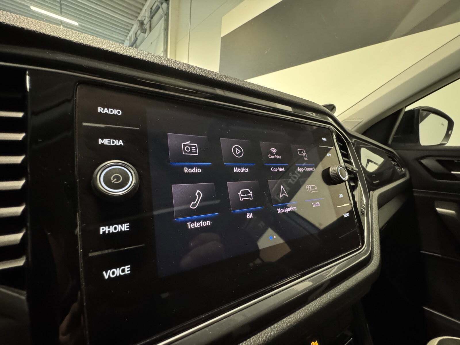 Hvid VW T-Roc fra 2019