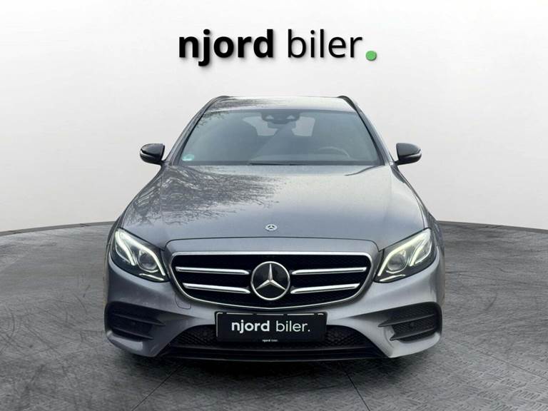 Mercedes E300 de 2,0 AMG Line stc. aut.