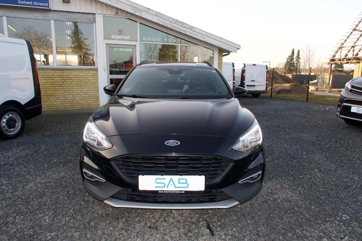 undefined Ford Focus fra 2022 set udefra