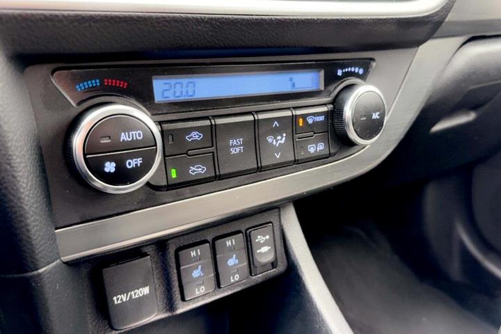 undefined Toyota Auris fra 2013