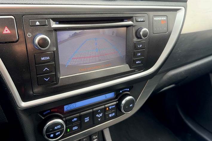 undefined Toyota Auris fra 2013